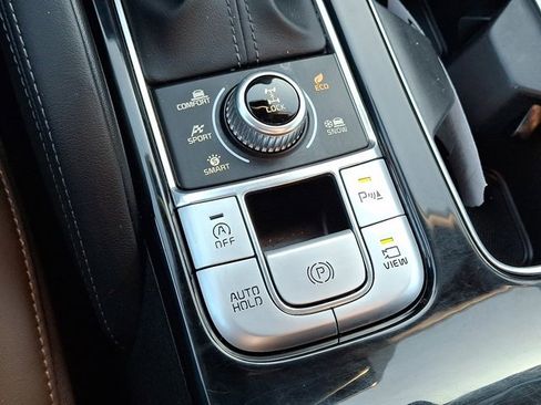 Used 2022 Kia Telluride SX w/ SX Prestige Package image 32