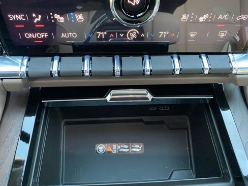 New 2026 GMC Yukon XL Denali w/ Advanced Technology Package image 18