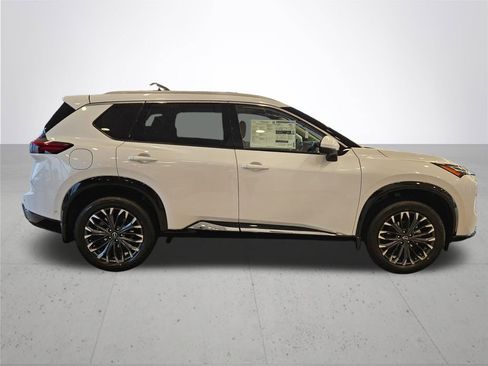 New 2026 Nissan Rogue Platinum w/ Platinum Premium Package image 6