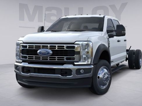 New 2026 Ford F450 XL w/ XL Chrome Package AWD/4WD image 2