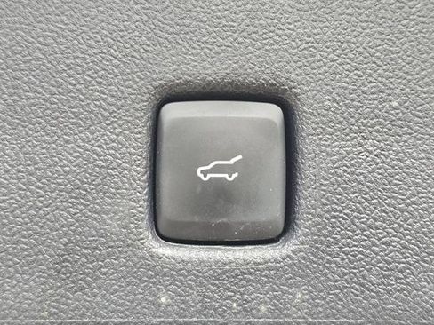 Certified 2025 Ford Escape SE w/ PHEV Premium Package FWD image 12