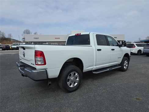 Used 2024 RAM 2500 Big Horn w/ Bed Utility Group image 3