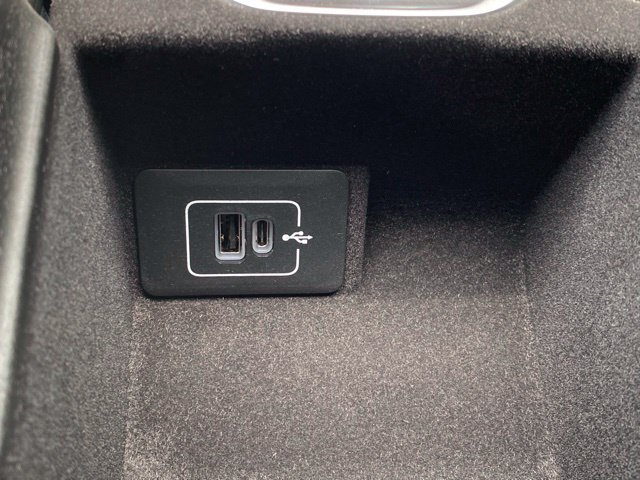 Used 2025 Maserati Grecale GT AWD/4WD image 29