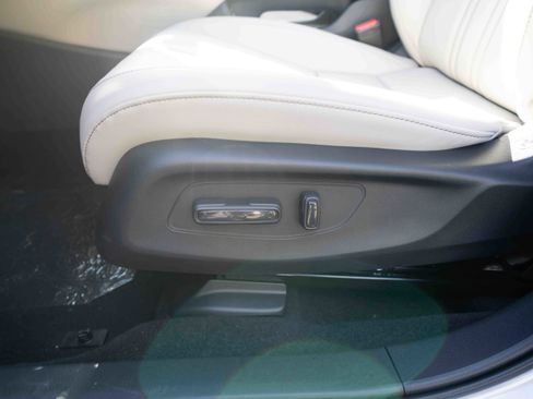 New 2026 Honda HR-V EX-L image 12