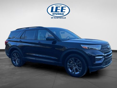 Used 2023 Ford Explorer XLT w/ Equipment Group 202A image 1