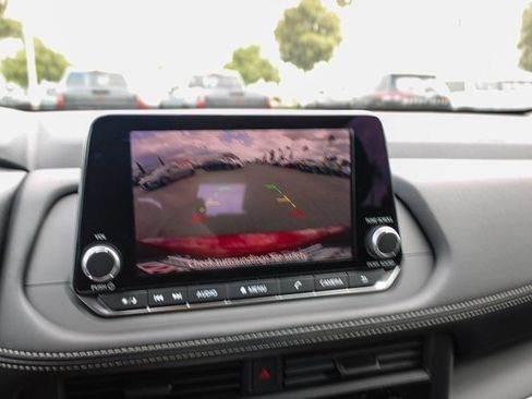 New 2026 Nissan Rogue S image 25