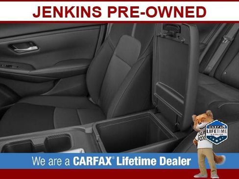 Used 2025 Nissan Sentra SV w/ Trunk Package image 17
