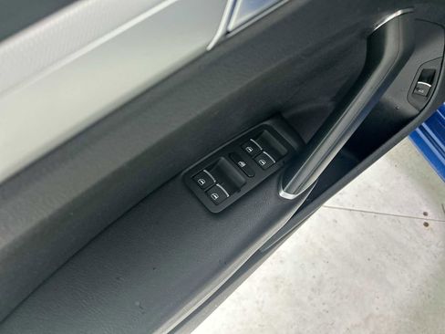 Used 2016 Volkswagen Passat 1.8T image 15