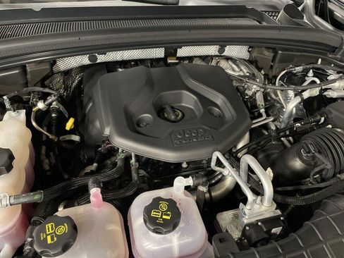 Used 2022 Jeep Grand Cherokee Limited 4xe image 30