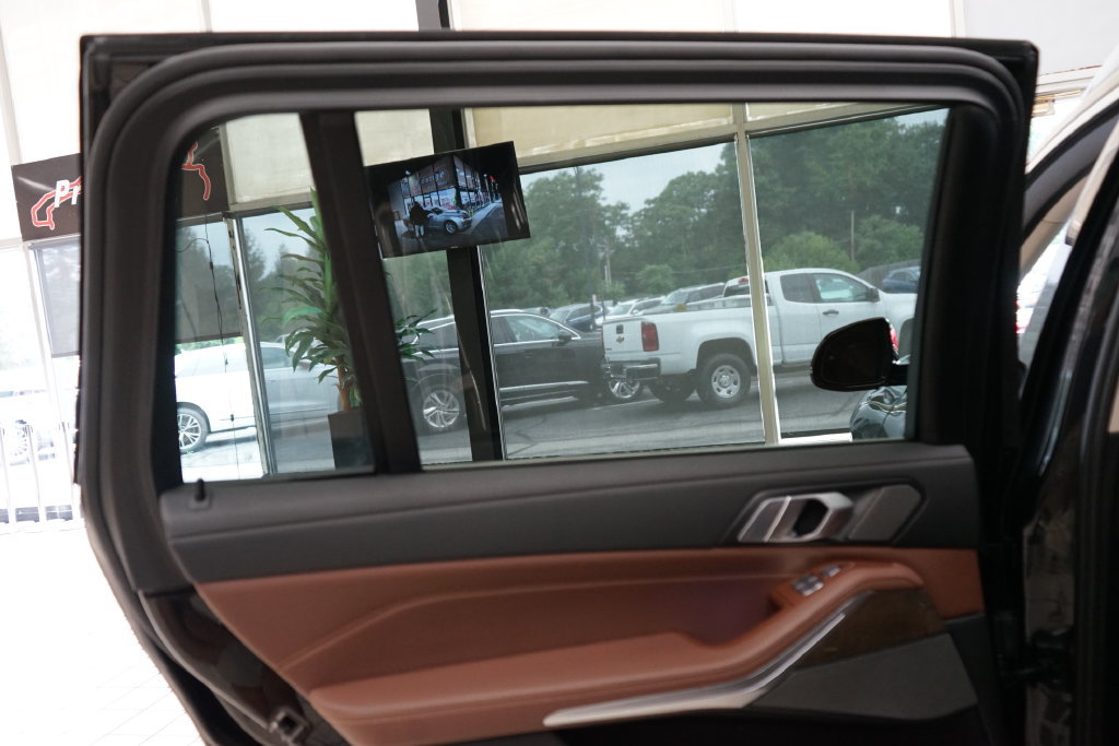 Used 2020 BMW X7 xDrive40i w/ Premium Package AWD/4WD image 57