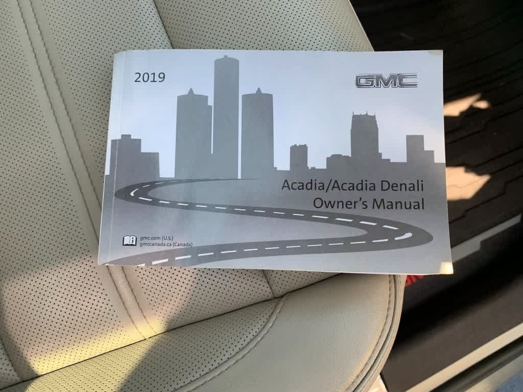 Certified 2019 GMC Acadia Denali w/ Technology Package AWD/4WD image 15