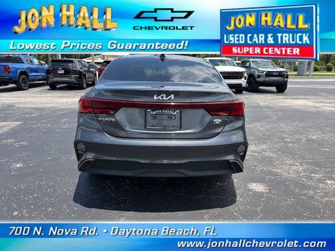 Used 2022 Kia Forte LXS w/ LXS Technology Package FWD image 8