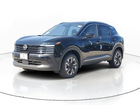 New 2026 Nissan Kicks SV w/ SV Premium Package AWD/4WD image 2