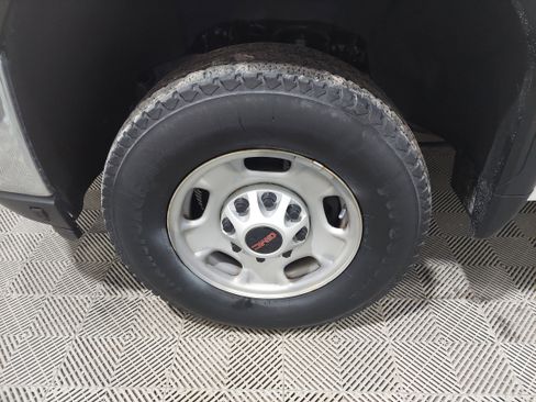 Used 2022 GMC Sierra 2500 Pro w/ Fleet Convenience Package image 5