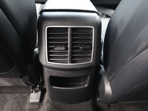Used 2023 Kia Sportage EX AWD/4WD image 16