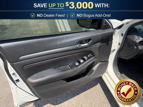 Used 2023 Nissan Altima 2.5 SR FWD image 16