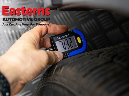 Used 2022 Subaru Forester Premium AWD/4WD image 32