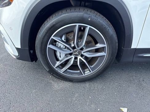 New 2025 Mercedes-Benz GLB 35 AMG 4MATIC image 10