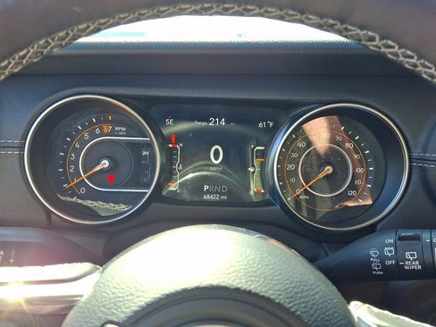 Used 2022 Jeep Wrangler Unlimited Sahara w/ Cold Weather Group AWD/4WD image 26