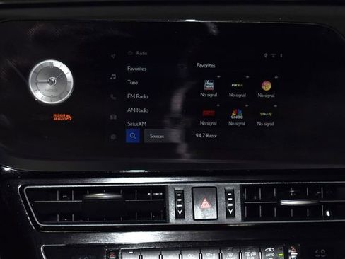 Used 2024 Lexus ES 350 w/ Premium Package image 18