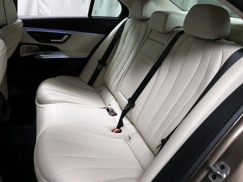 Certified 2026 Mercedes-Benz E 350 4MATIC Sedan image 12