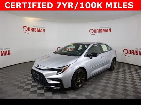 Used 2024 Toyota Corolla SE w/ Convenience Package image 4