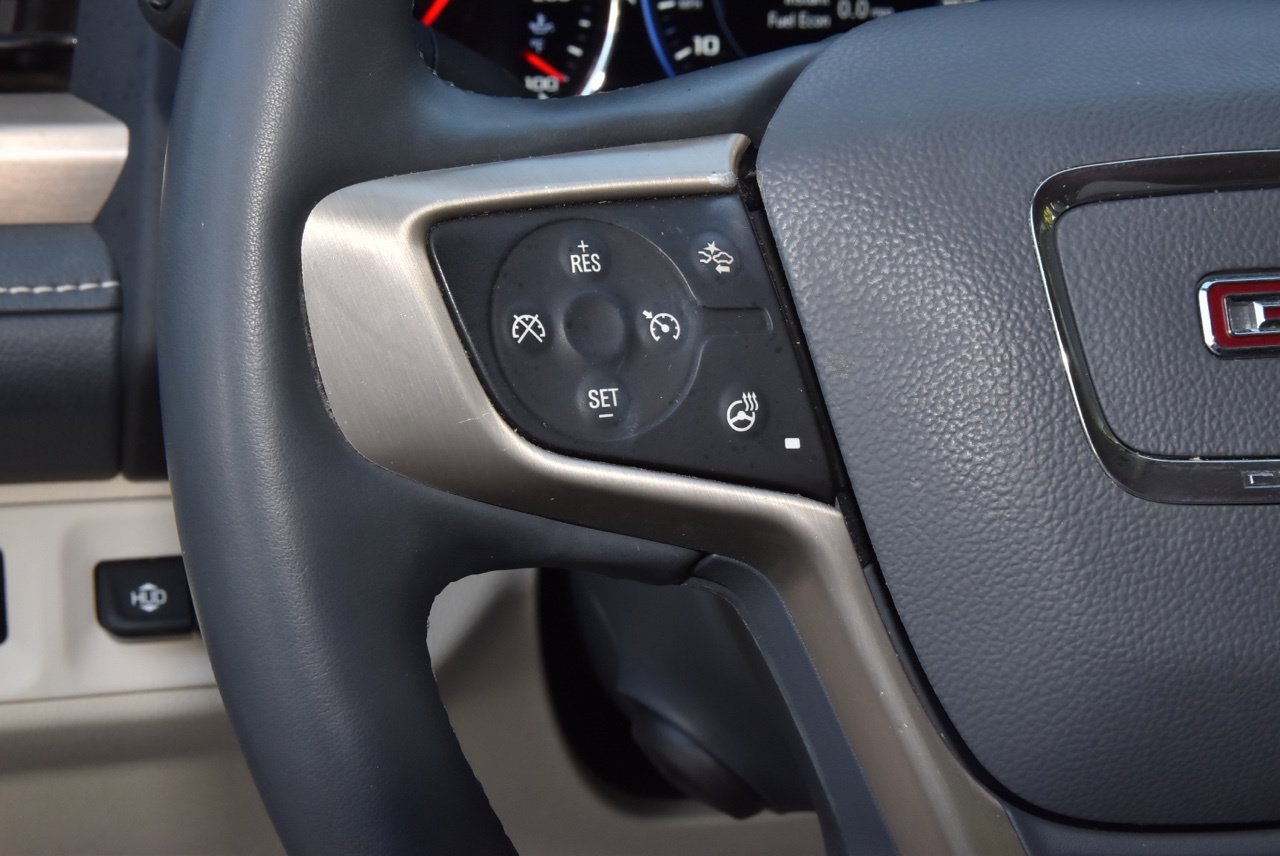 Used 2023 GMC Acadia Denali w/ Denali Technology Package FWD image 24