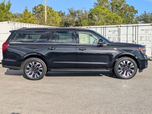 Certified 2025 Ford Expedition Max Active image 40