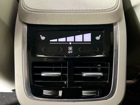 Used 2017 Volvo S90 T6 Inscription w/ Vision Package image 18