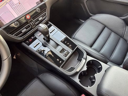 New 2026 Porsche Macan S image 16