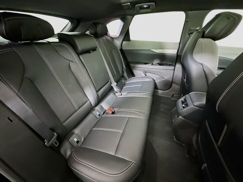 New 2026 Cadillac Optiq Luxury 1 image 28