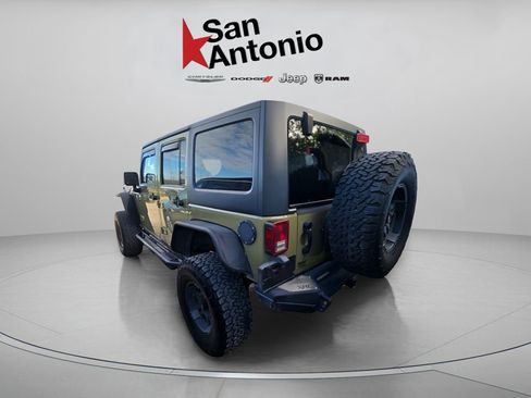 Used 2013 Jeep Wrangler Unlimited Rubicon w/ Connectivity Group image 4