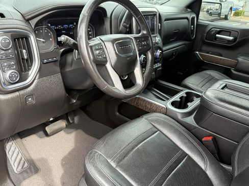 Used 2021 GMC Sierra 1500 Denali w/ Denali Ultimate Package image 9