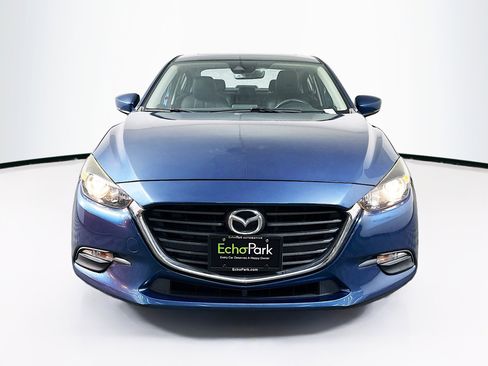 Used 2018 MAZDA MAZDA3 Touring image 2