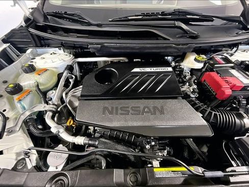 Used 2023 Nissan Rogue SV AWD/4WD image 9