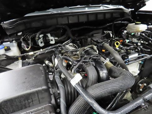 Used 2021 Ford Bronco Black Diamond image 19