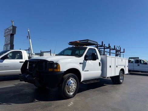 Used 2001 Ford F450 XL image 2