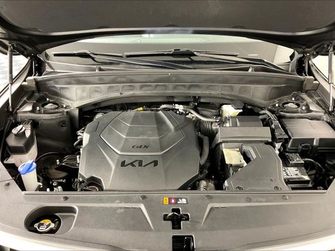 Used 2024 Kia Telluride EX w/ EX Captain's Chair Package AWD/4WD image 31