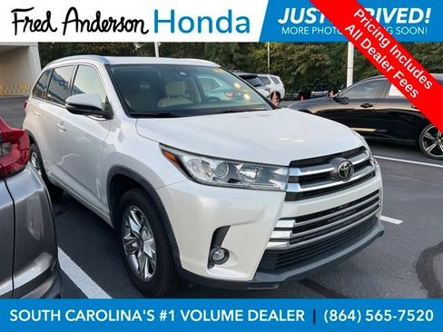 Used 2019 Toyota Highlander Limited FWD image 1