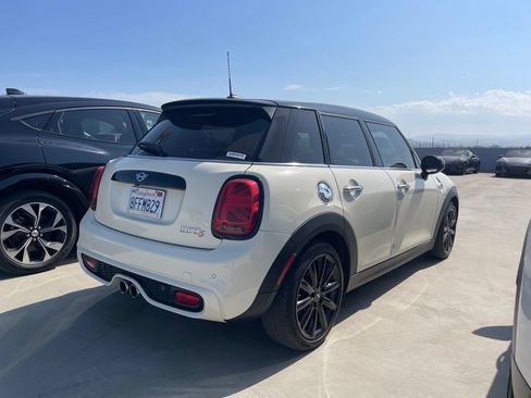 Used 2019 MINI Cooper S FWD image 2