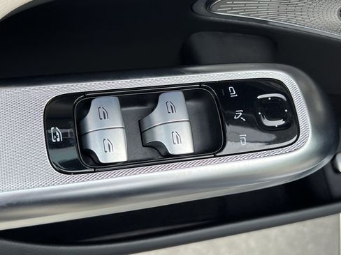 Certified 2025 Mercedes-Benz E 350 4MATIC Sedan image 15