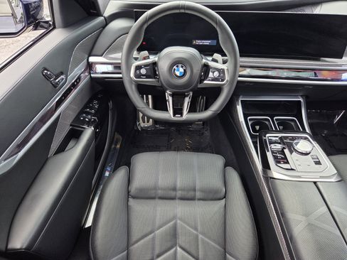 Certified 2023 BMW 740i RWD image 12