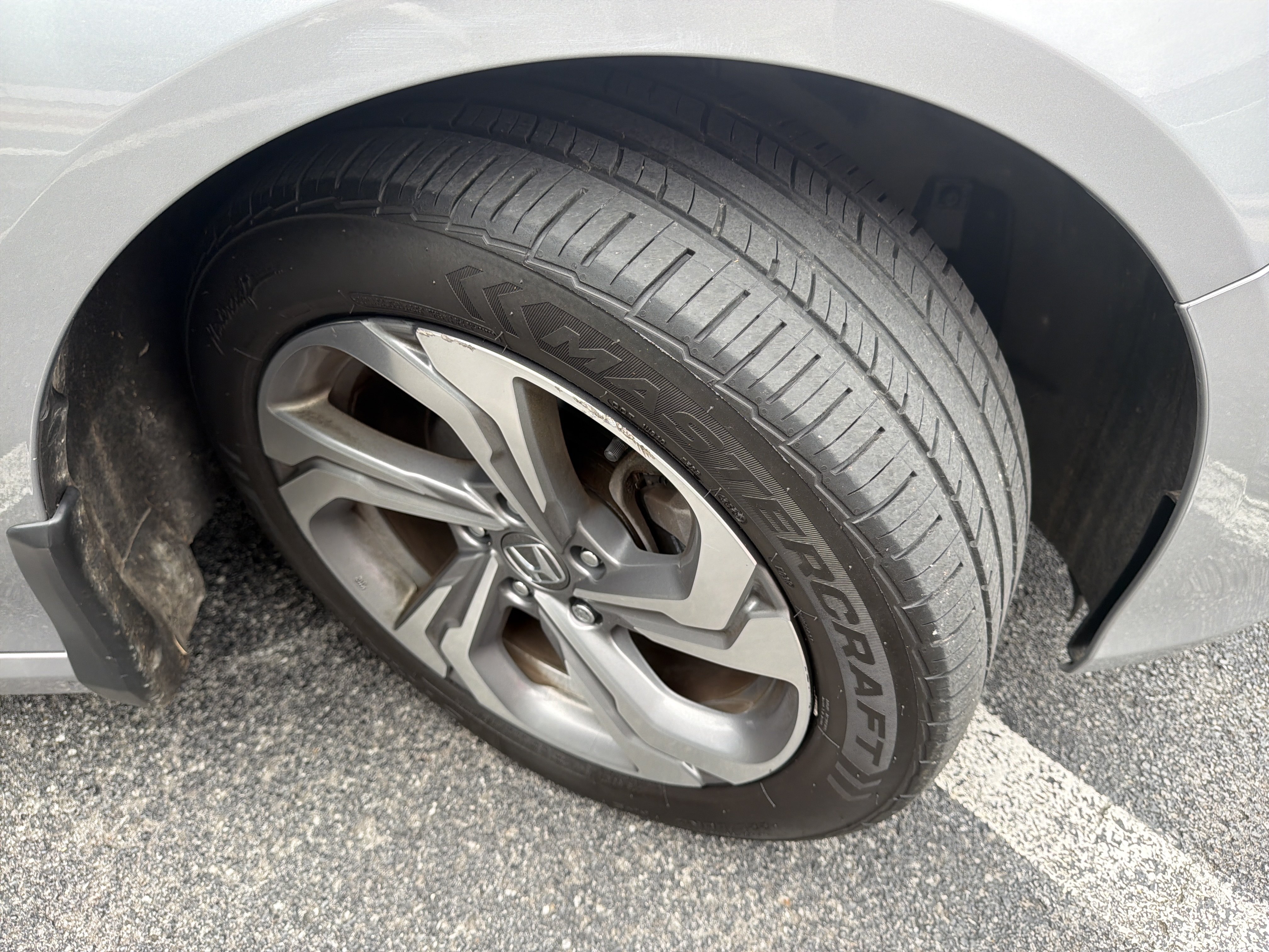 Used 2020 Honda Accord EX image 12