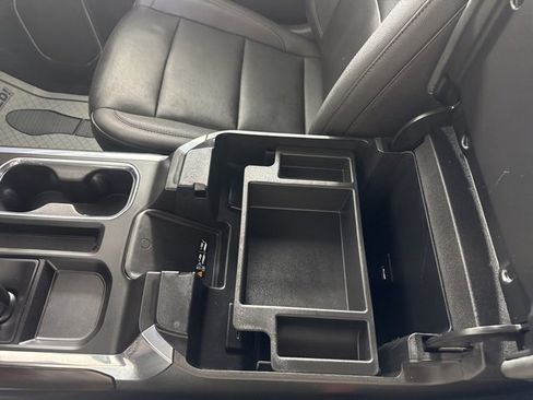 Used 2023 GMC Sierra 1500 SLT w/ SLT Premium Package image 32