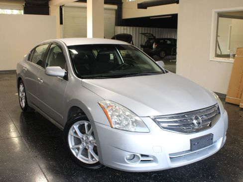Used 2012 Nissan Altima 2.5 S image 1