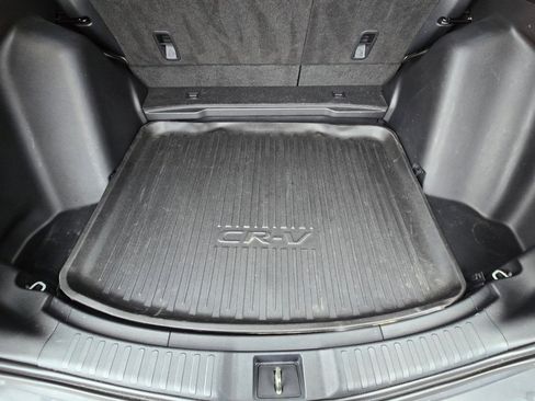 Used 2019 Honda CR-V LX image 29