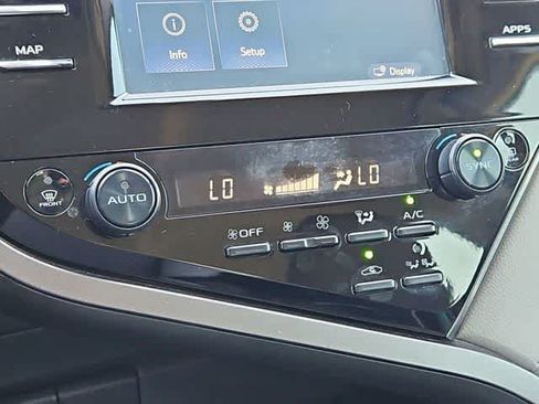 Used 2019 Toyota Camry LE FWD image 24