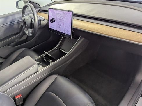 Used 2018 Tesla Model 3 Long Range image 33