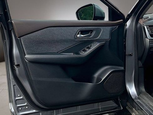 Certified 2023 Nissan Rogue SV AWD/4WD image 20