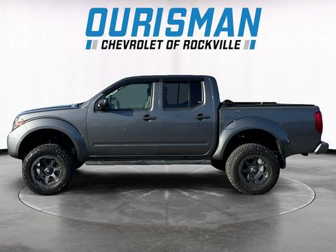 Used 2020 Nissan Frontier SV w/ Midnight Edition Floor Mats image 3